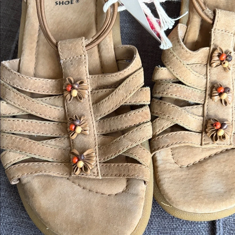 Earth Shoe Women's Tan Strappy Suede Sandals